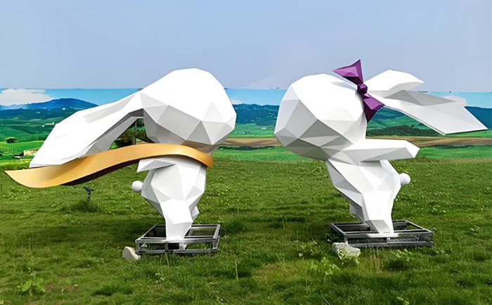 不銹鋼幾何動(dòng)物雕塑--以幾何為筆，重繪動(dòng)物的第二生命