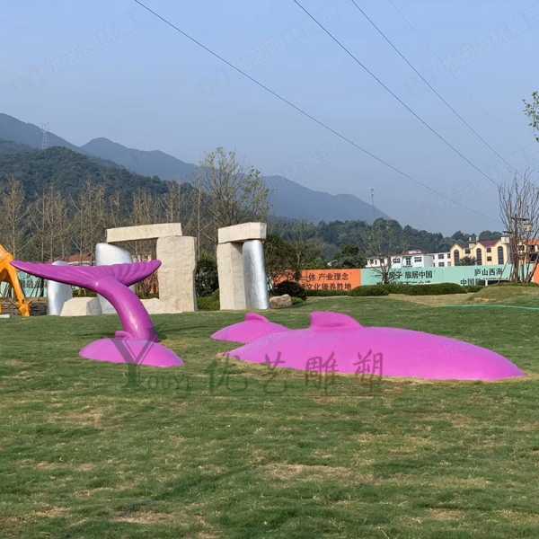 雕塑在小區(qū)景觀設計中的作用有哪些呢？